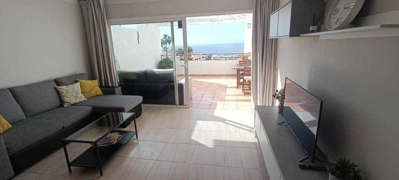Apartment With Ocean View In Costa Adeje Екстериор снимка