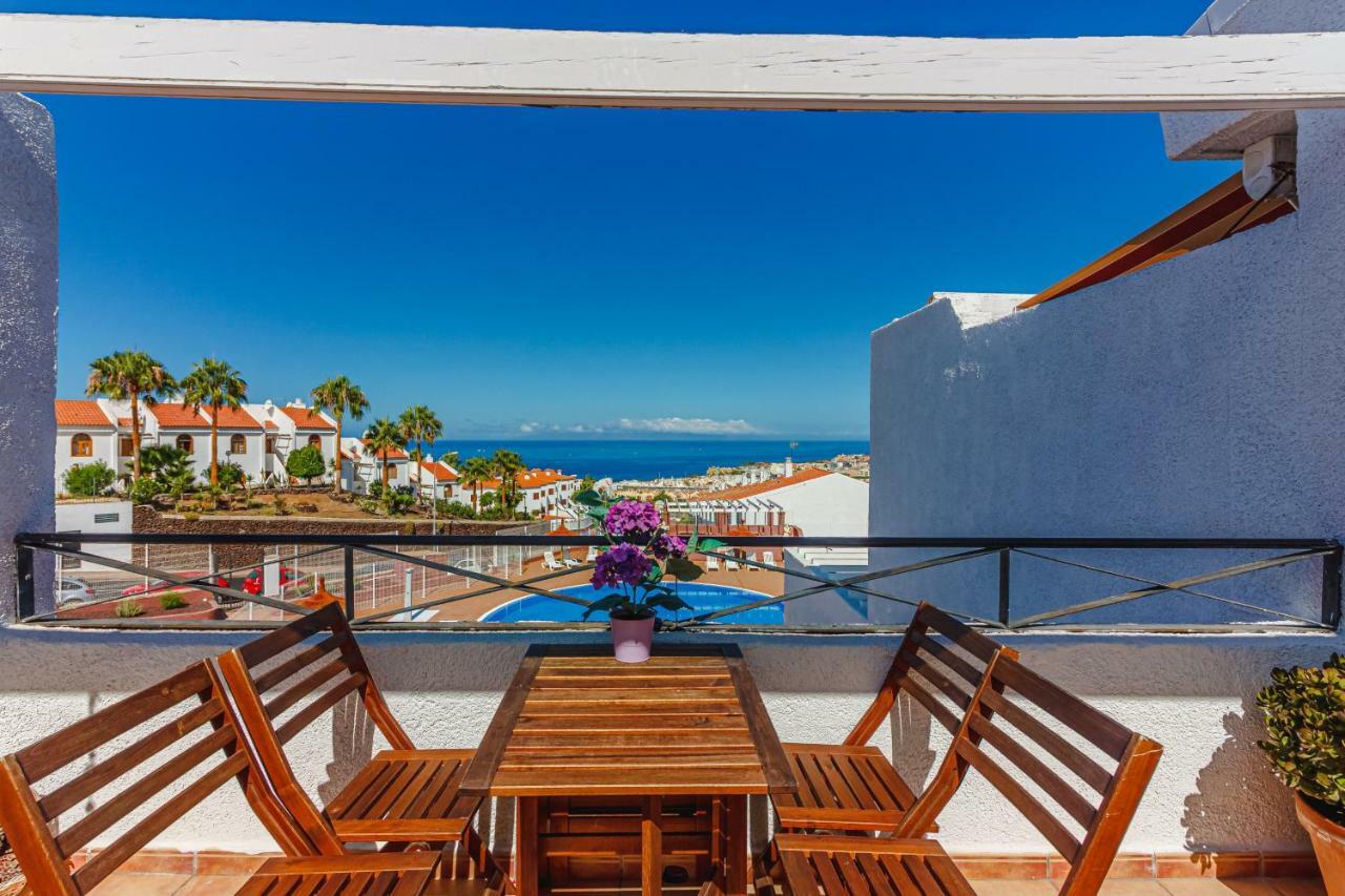 Apartment With Ocean View In Costa Adeje Екстериор снимка
